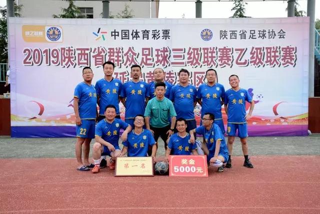 桑德兰宣布签下中场新星阿霍卡，转会费约860万英镑，合同为期五年